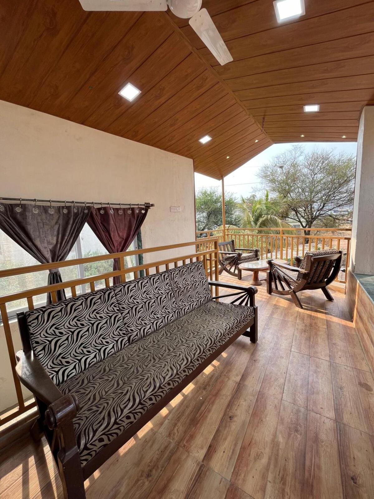Govind Villa - 3Bhk Penthouse Suite With Pool Splash Lonavala Ngoại thất bức ảnh